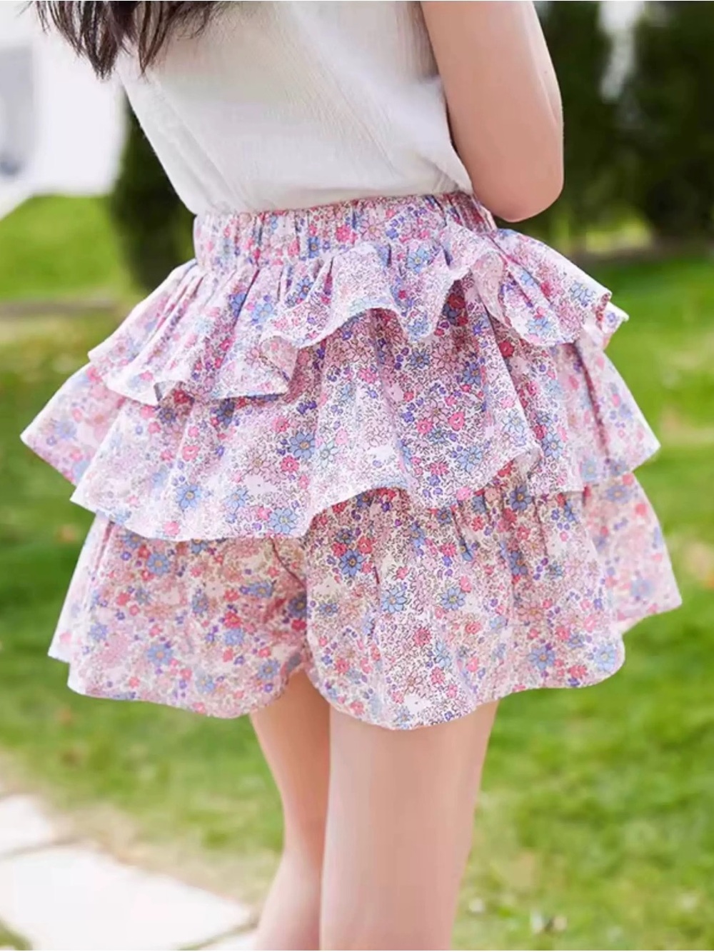 Tiered Floral Ruffle Skirt-Skort in Pastel Pink size 130 or 7y-8y